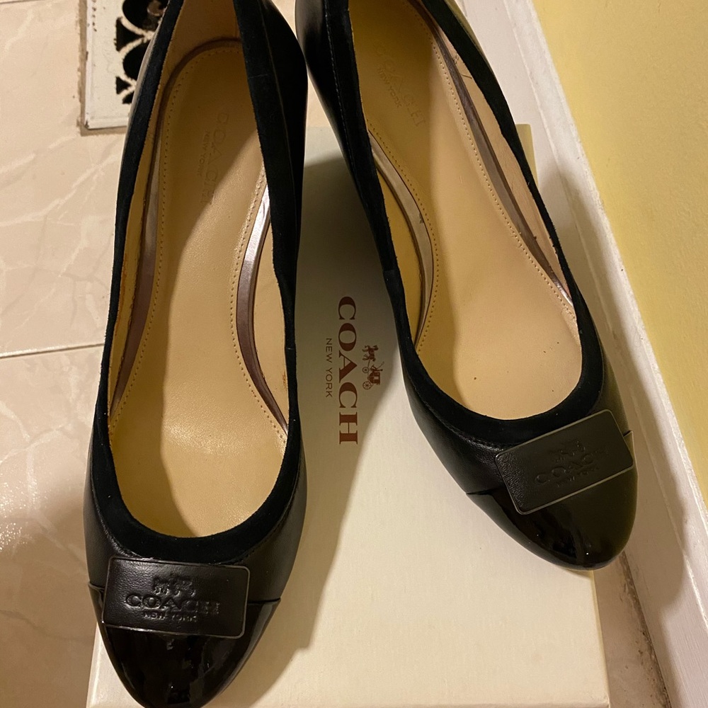 Coach dress shoes